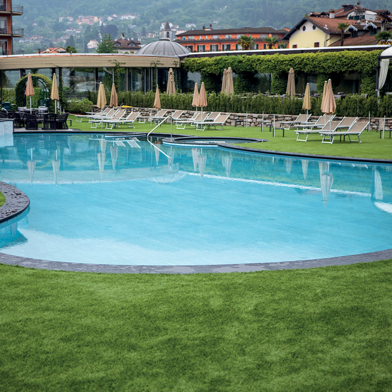 outdoor swimming pool